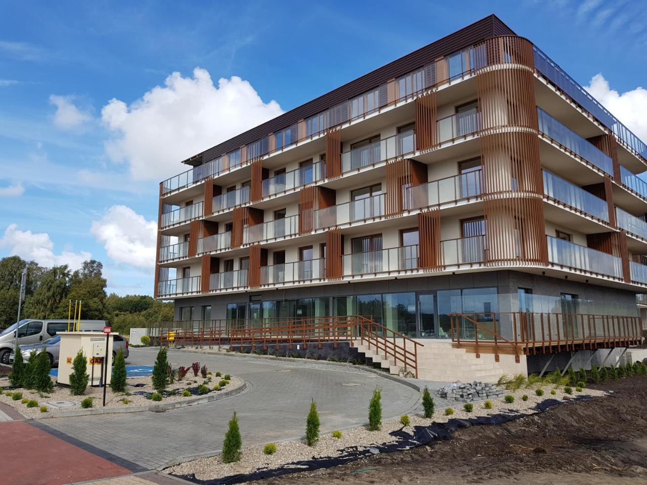 Apartamenty Sun & Snow Kolobrzeg Resorts Z Basenem Extérieur photo